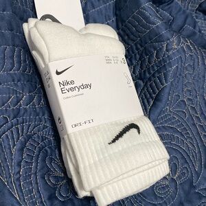 Nike Everyday Crew socks 3 pairs